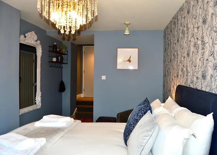 The Nest Hotel & Restaurant